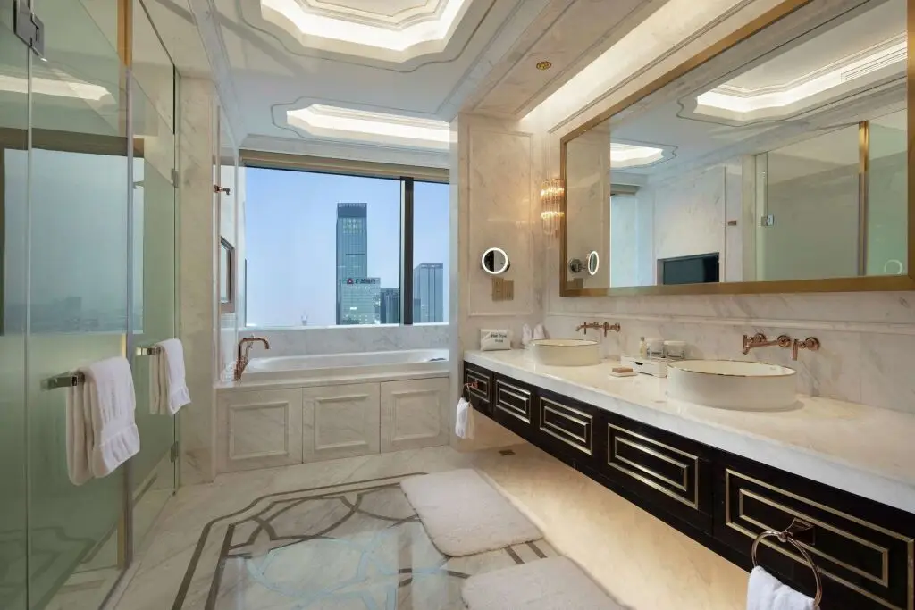 Шэньян: Hilton Shenyang Shimao