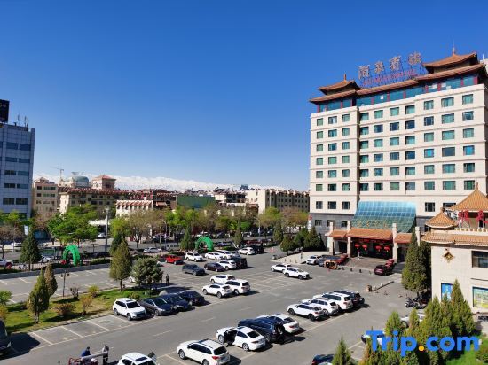 Jiuquan Hotel — фото 1