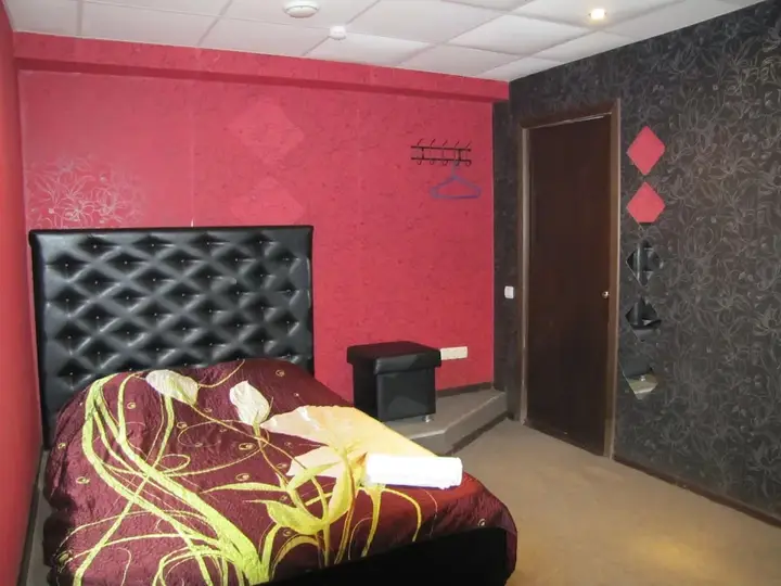 Пермь: Hotel Revolutsii 28