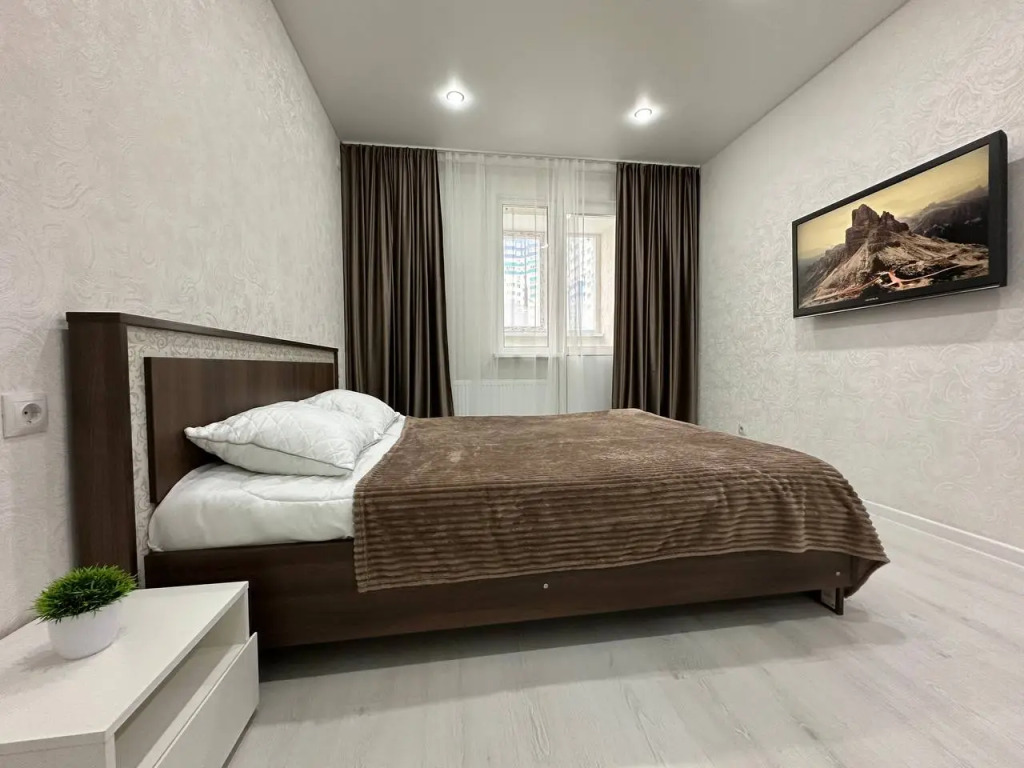 Апартаменты LikeHome на Рокоссовского 3 — фото 1