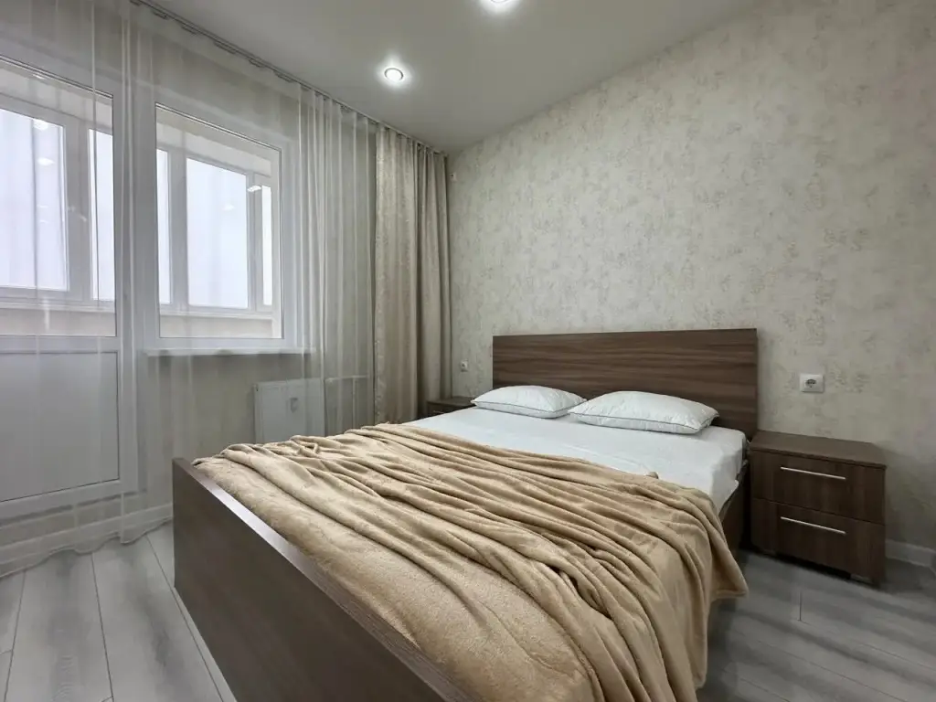 Апартаменты LikeHome на Рокоссовского 27 — фото 1
