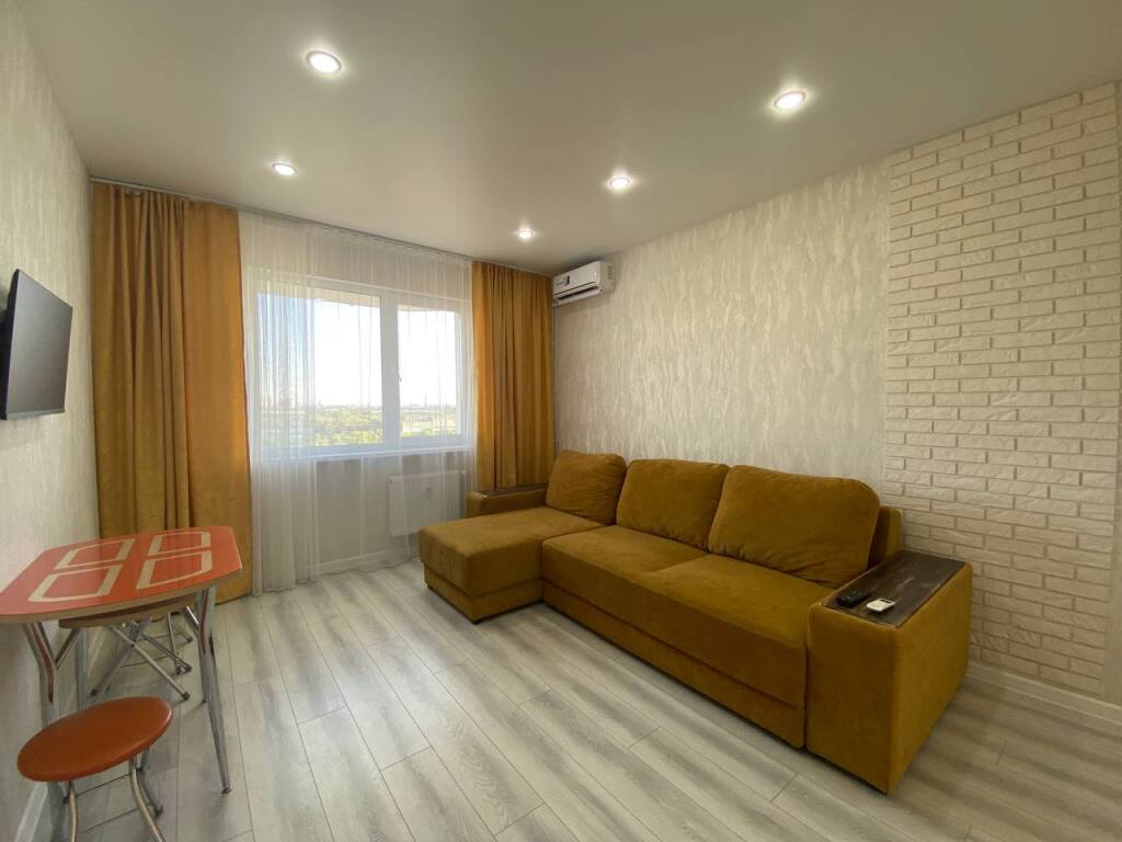 Оренбург: Апартаменты Like Home на Рокоссовского 27