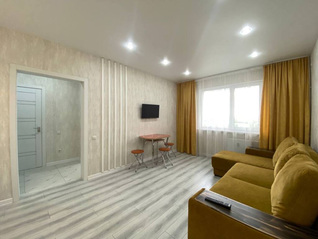 Оренбург: Апартаменты Like Home на Рокоссовского 27