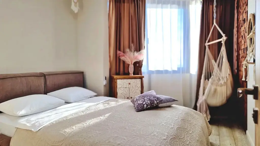 Квартира двухкомнатная с панорамным видом — фото 1