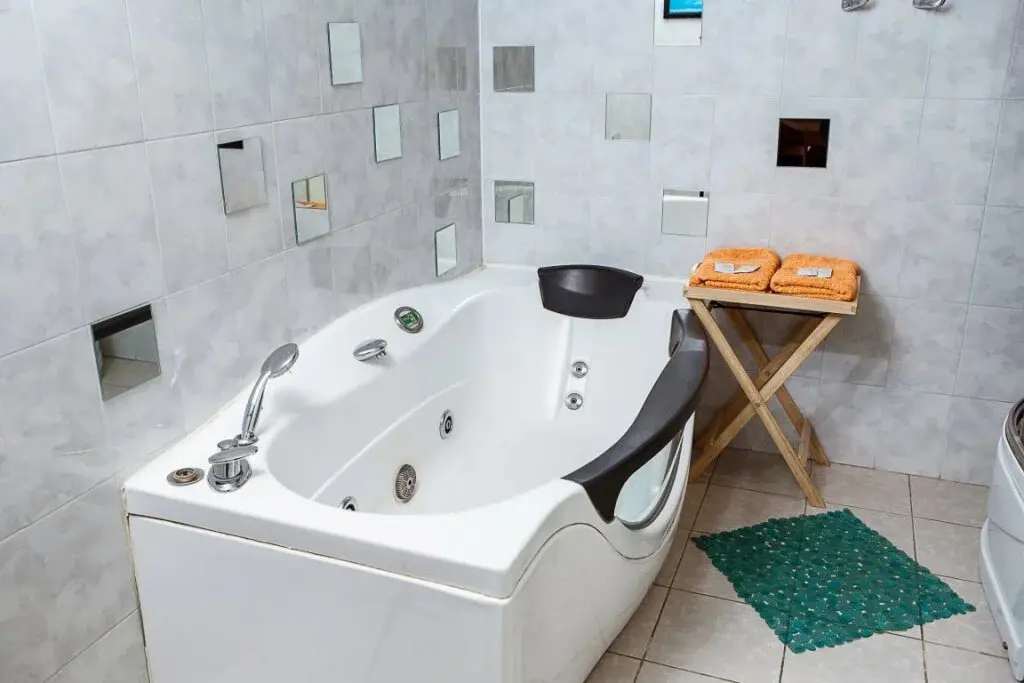 Пермь: Меблированные комнаты Inn Fontannaya
