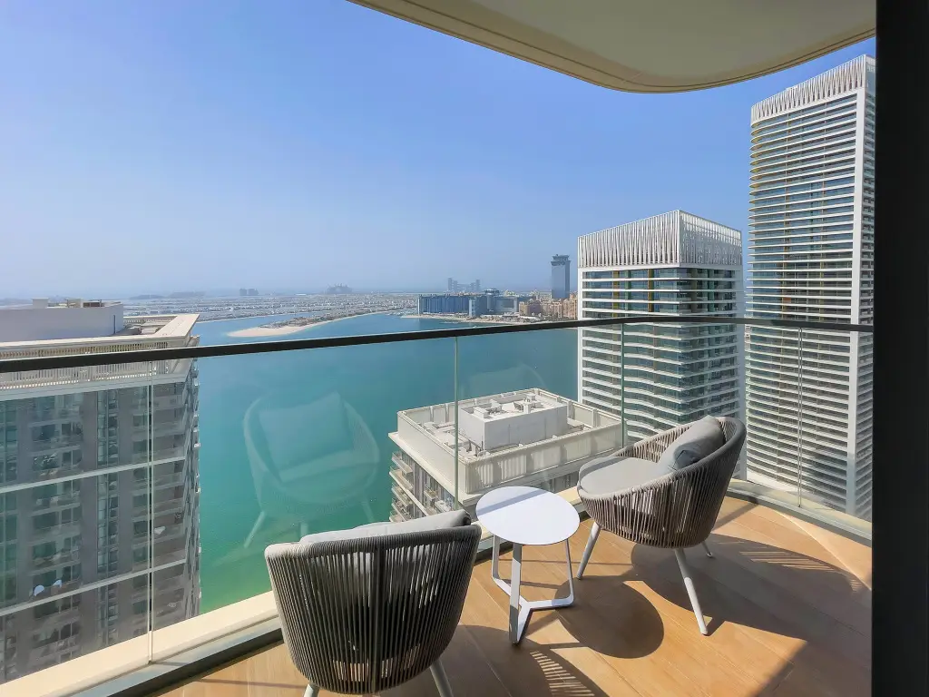 Дубай: Апартаменты Amazing 1BR in Marina Vista Emaar Beachfront