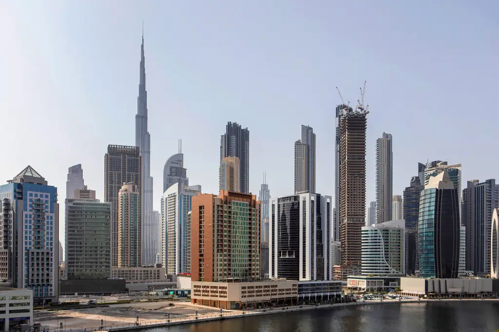 Апартаменты Premium 1BR with Canal & Burj Khalifa view — фото 1