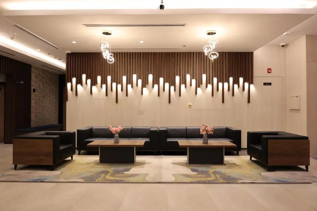 Дубай: Отель Kingsgate Canal Hotel by Millennium