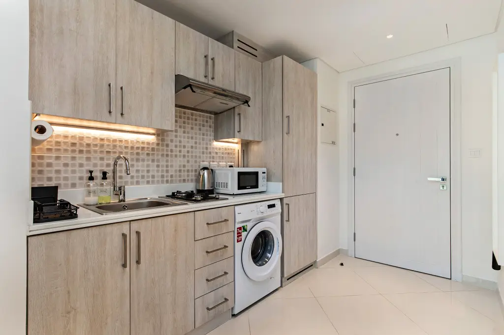 Дубай: Апартаменты Modern and Cozy Studio | Seven Palm Prime Location