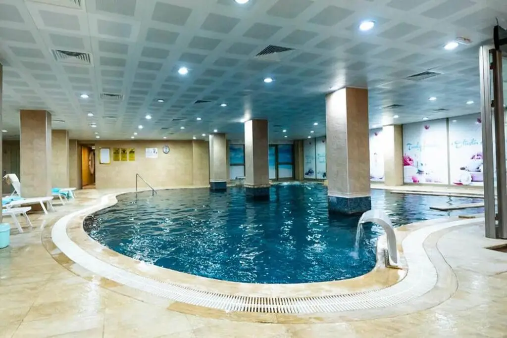 Илика: Отель Sarot Thermal Park (Halal Hotel)