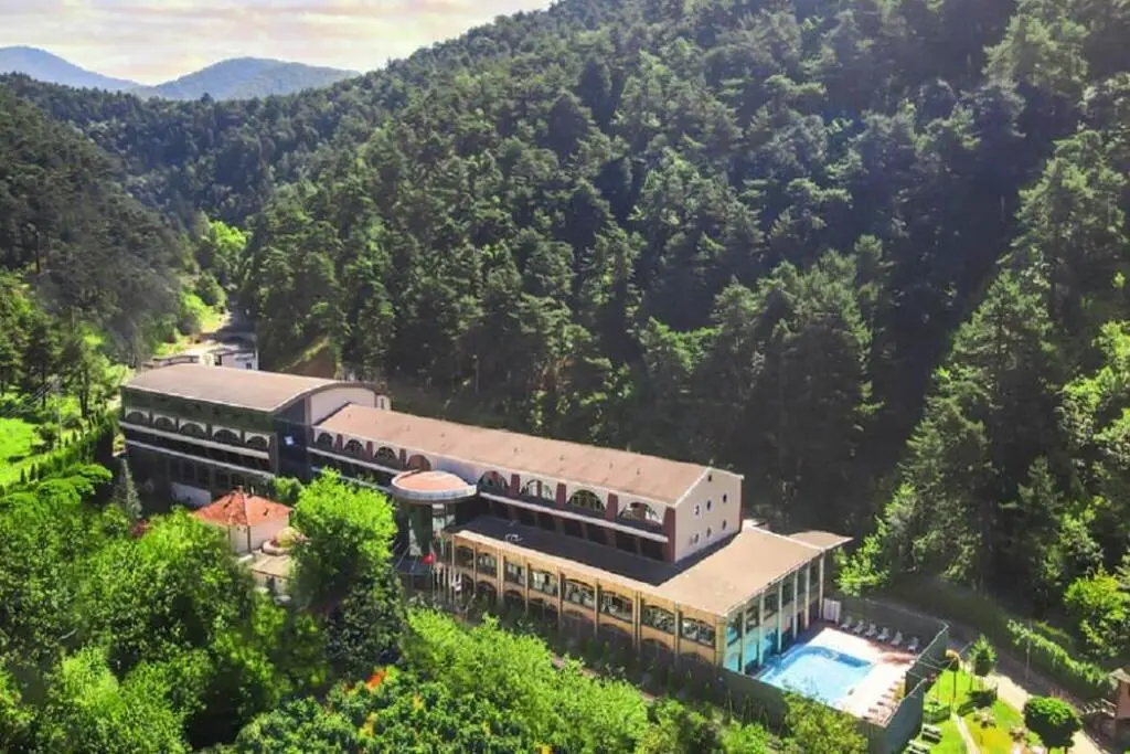 Илика: Отель Sarot Thermal Park (Halal Hotel)