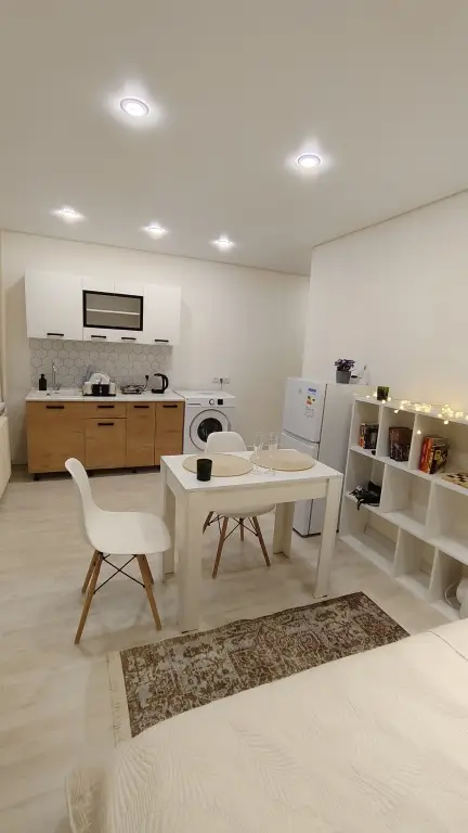 Уфа: Квартира Студия №1 на Комарова