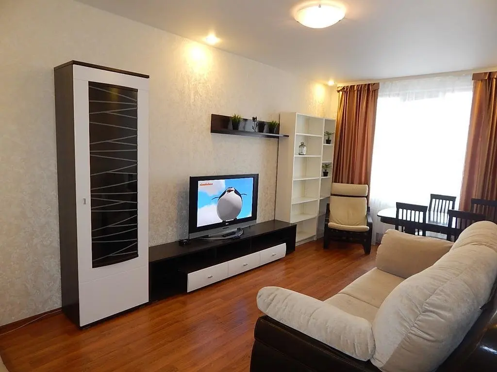 Новосибирск: AAA Elita on Semiy Shamshinih 12
