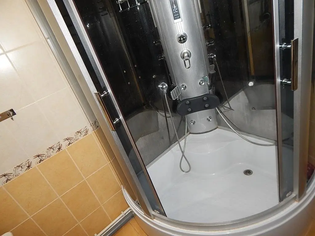 Новосибирск: AAA Elita on Semiy Shamshinih 12