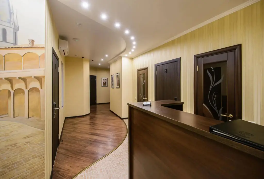 Новосибирск: Меблированные комнаты AHOTELS design style on Oktyabrskaya