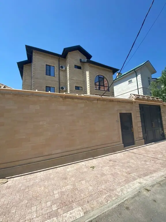 Частный дом ALLEYINN — фото 1
