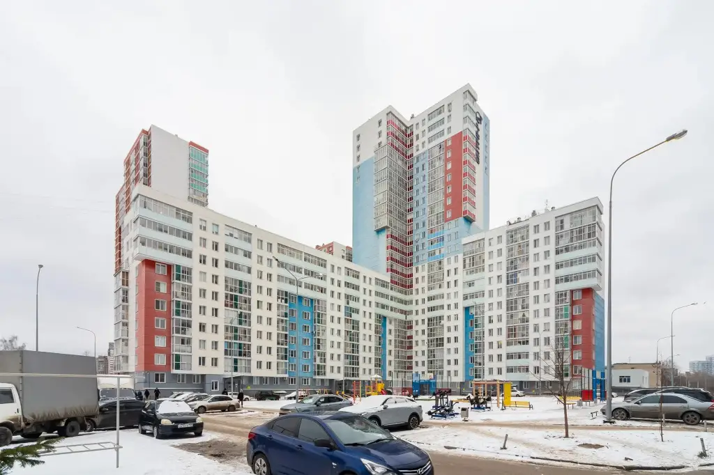 Пермь: Апартаменты с Балконом на Полевая 10