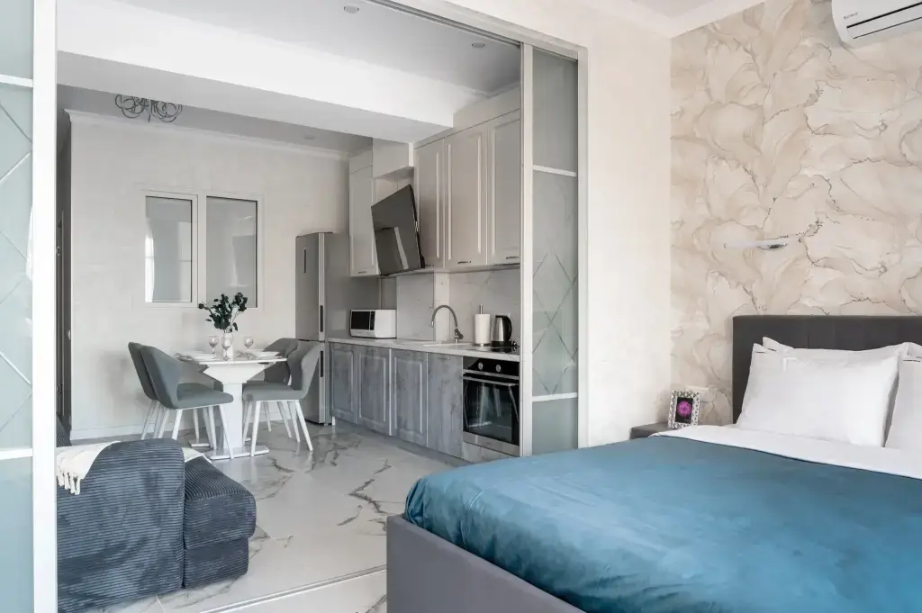 Сочи: Апартаменты Red Apartments Светлана Парк Жаклин