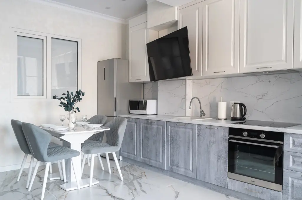Сочи: Апартаменты Red Apartments Светлана Парк Жаклин