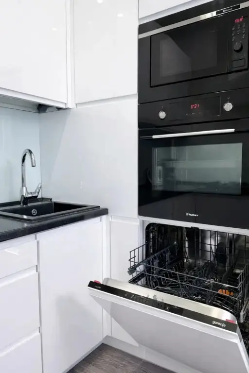Калининград: ApartMari на Горького 96