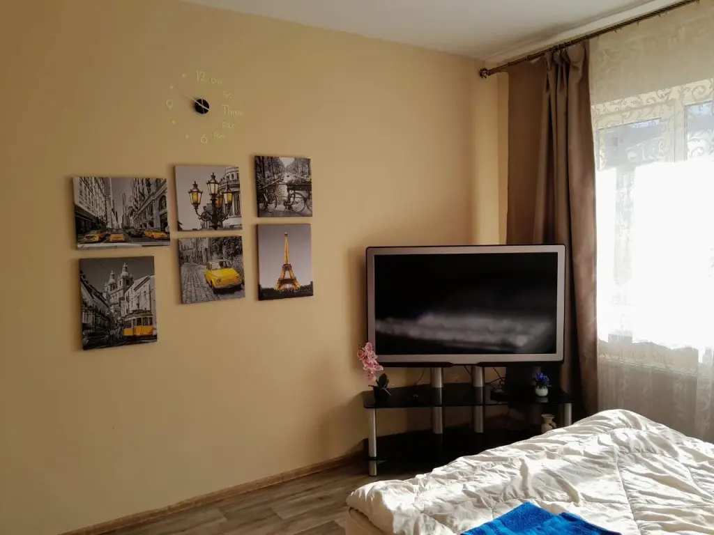 Екатеринбург: Квартира на Очеретина 12