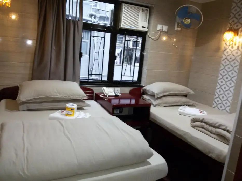 Гонконг: Paris Guest House