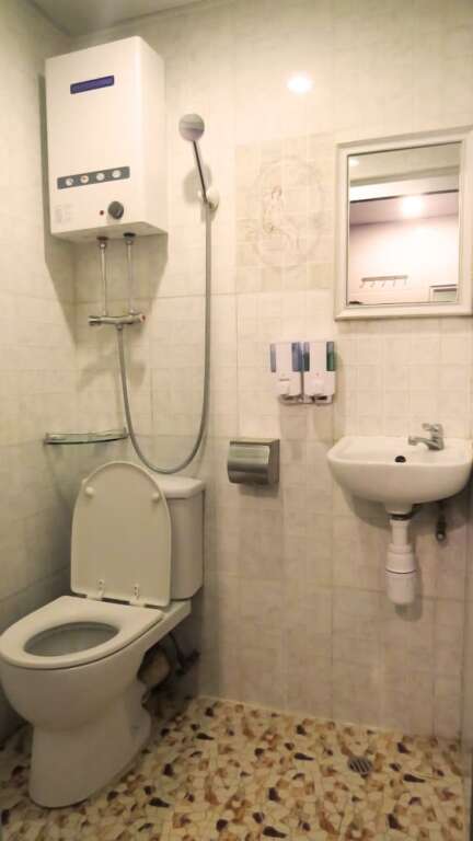 Гонконг: Paris Guest House