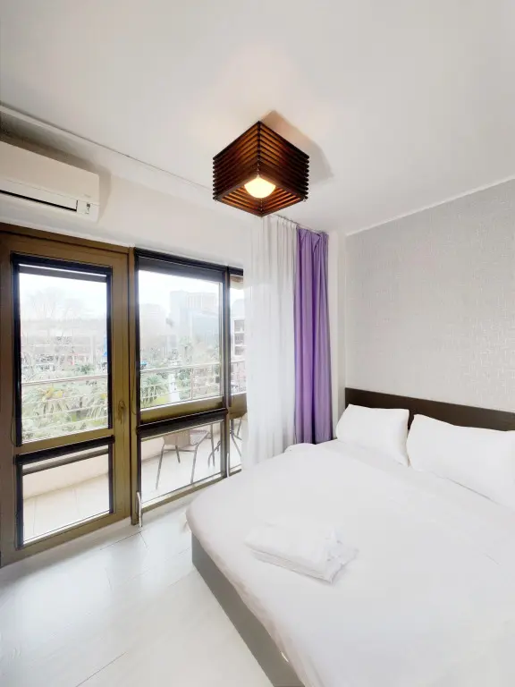 Сочи: Апартаменты M Apartments ЖК Версаль