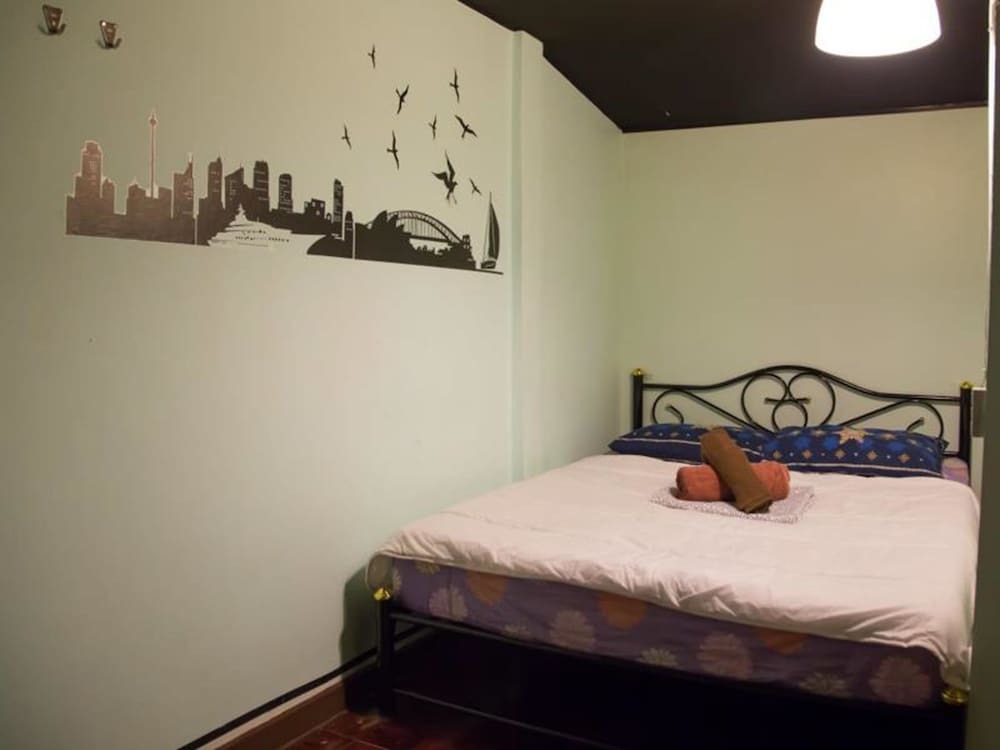 Бангкок: Mad Cow Hostel