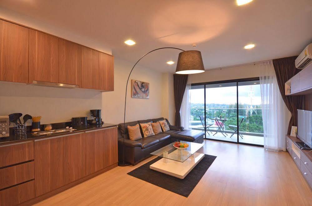 Пхукет: The Nice Condotel Bangtao Beach