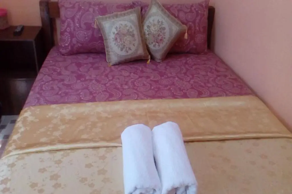 Трат: Yotin Guest House
