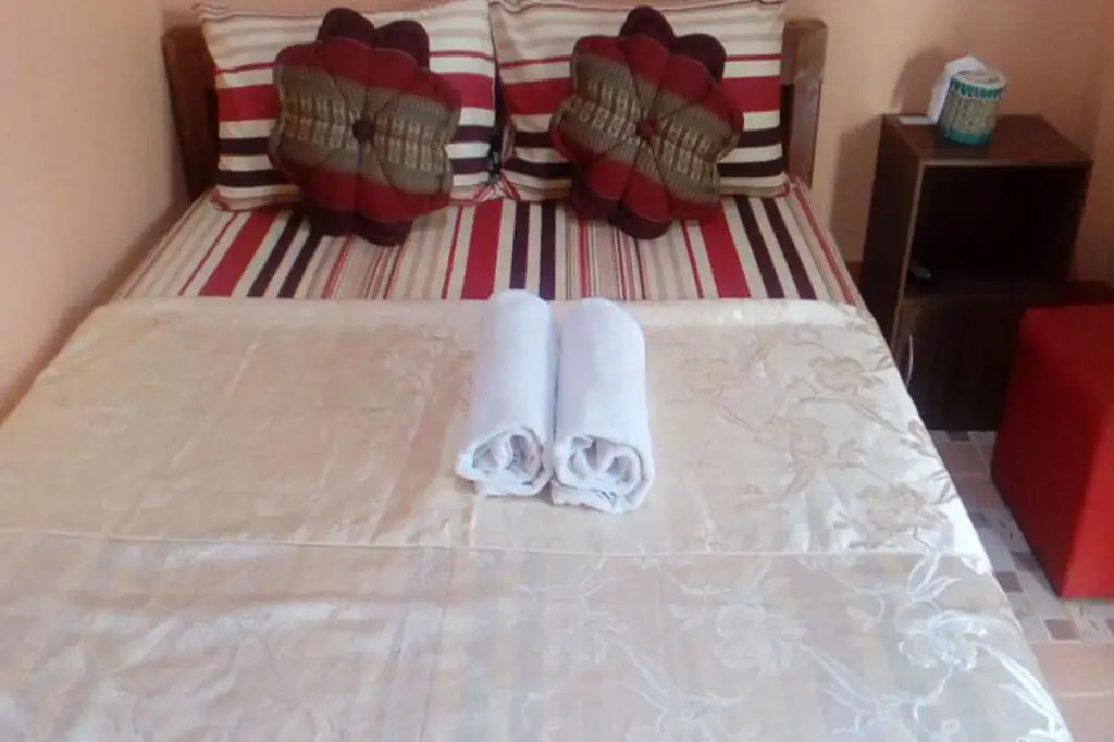 Трат: Yotin Guest House