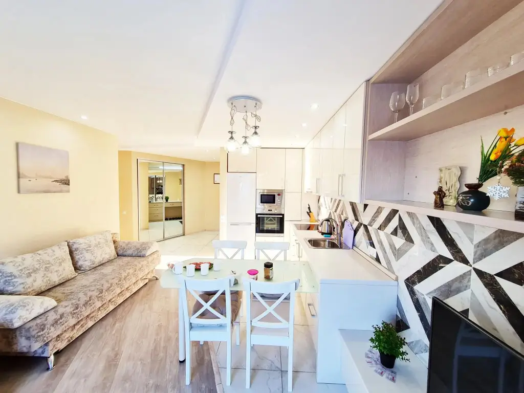 Новосибирск: Apartaments Novosibirska, st. Bolshevistskaya, 100, 16 Floor