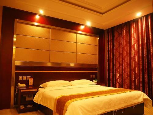 Цзюцюань: Dunhuang Gold Dragon Hotel