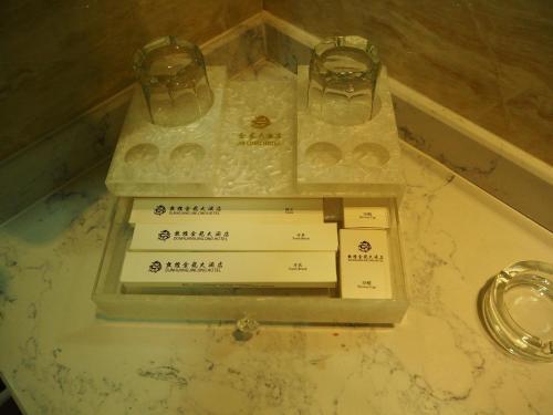Цзюцюань: Dunhuang Gold Dragon Hotel