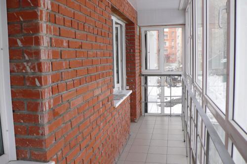 Томск: Apartment on Uchebnaya 7/1