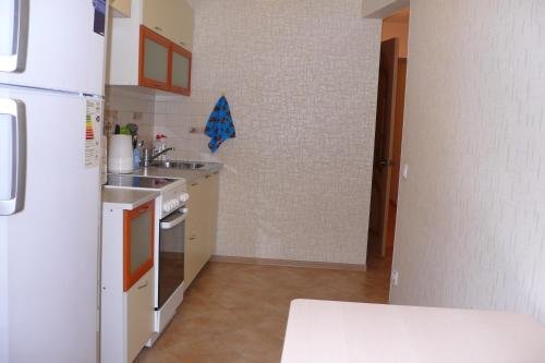 Томск: Apartment on Uchebnaya 7/1