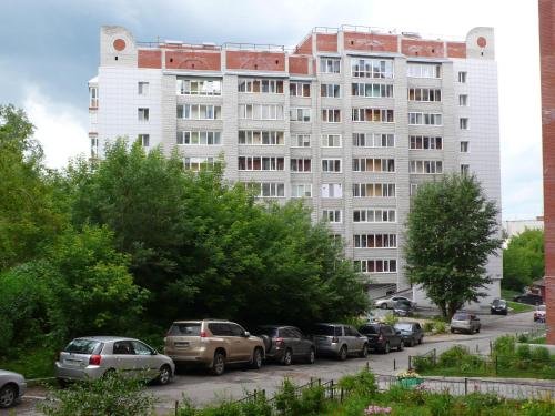 Томск: Apartment on Uchebnaya 7/1