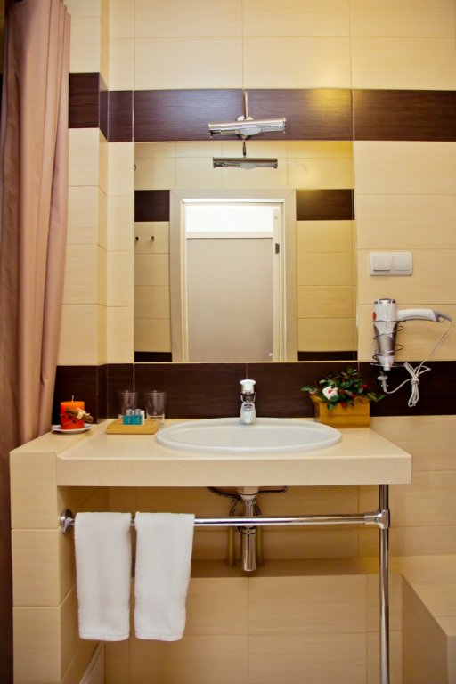 Новосибирск: Comfort Inn Hotel Novosibirsk
