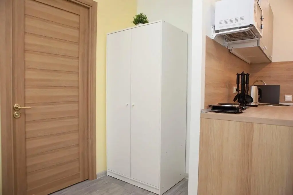Новосибирск: Диван и чемодан на Карла Маркса