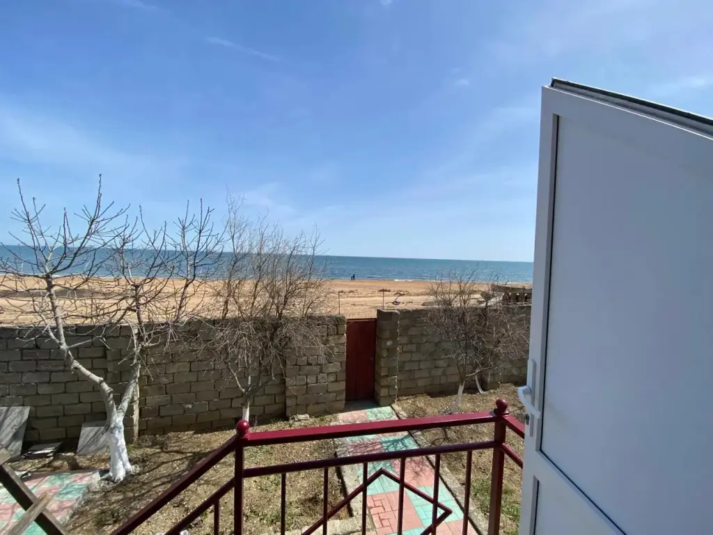 Дербент: Гостевой дом на берегу Каспийского моря