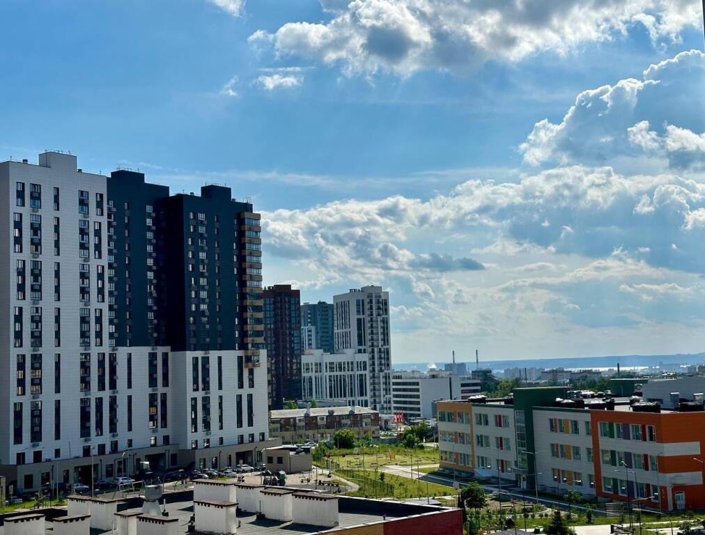 Апартаменты на проспекте Альберта Камалеева 32 — фото 1
