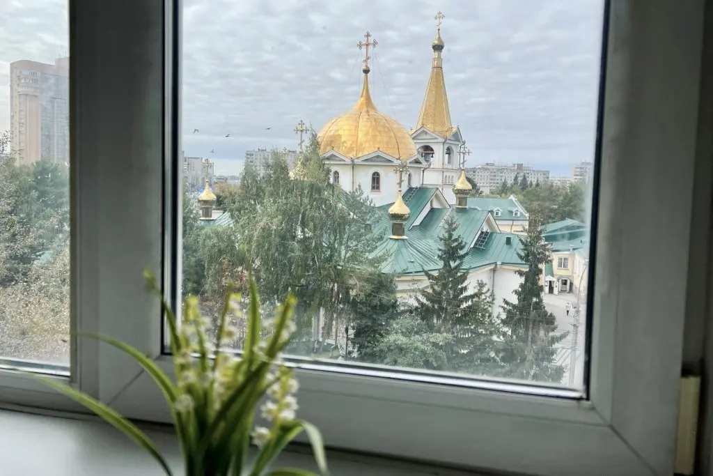Новосибирск: Диван и чемодан на Советской 50