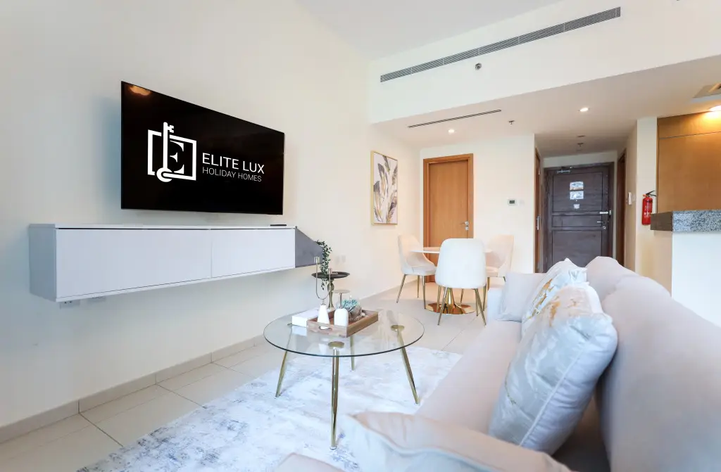 Дубай: Apartments Elite Lux Holiday Homes - Modern Comfort Studio in Business Bay
