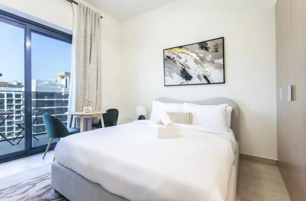 Дубай: Apartments Elite Lux Holiday Homes - Contemporary Comfort – Studio in Azizi Riviera