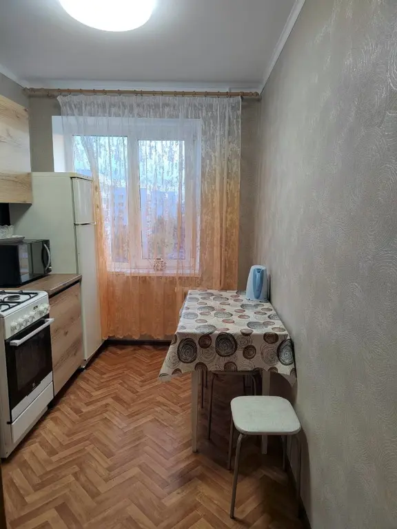 Уфа: Квартира 3 комнатная квартира на телецентре
