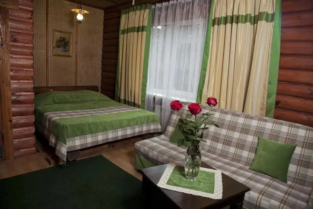 Новосибирск: Петров Двор