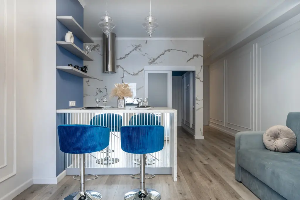 Сочи: Апартаменты RED APARTMENTS Светлана Парк Мелани