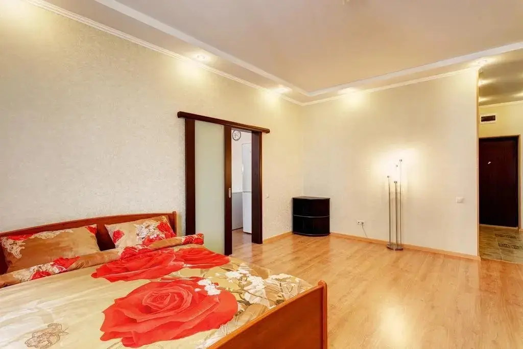 Казань: Myhomehotel Чистопольская 20