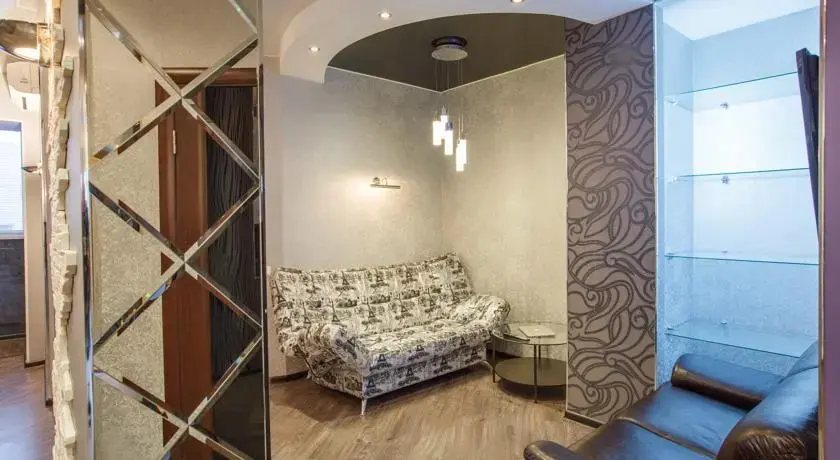 Казань: Myhomehotel на Чистопольской улице 71А